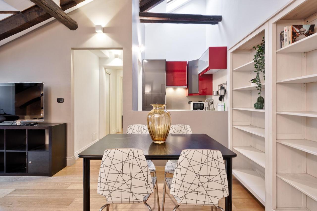 Stylish Apartment In The Heart Of Torino Eksteriør billede